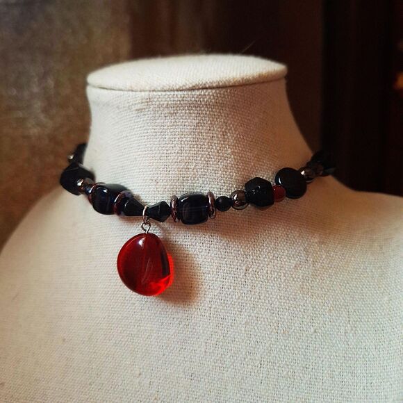 Goth Black Glass & Stone Beaded Choker with Red Teardrop Pendant, Adjustable - Picture 3 of 14